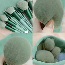 Load image into Gallery viewer, Aiwejay Brush Set Makeup Green 13 Pcs, Professional Make Up Brush Set with Face Brush, Makeup Brush Set with Eyeshadow Brush Eye Brush
